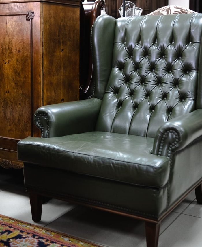 Sillón en cuero Chesterfield